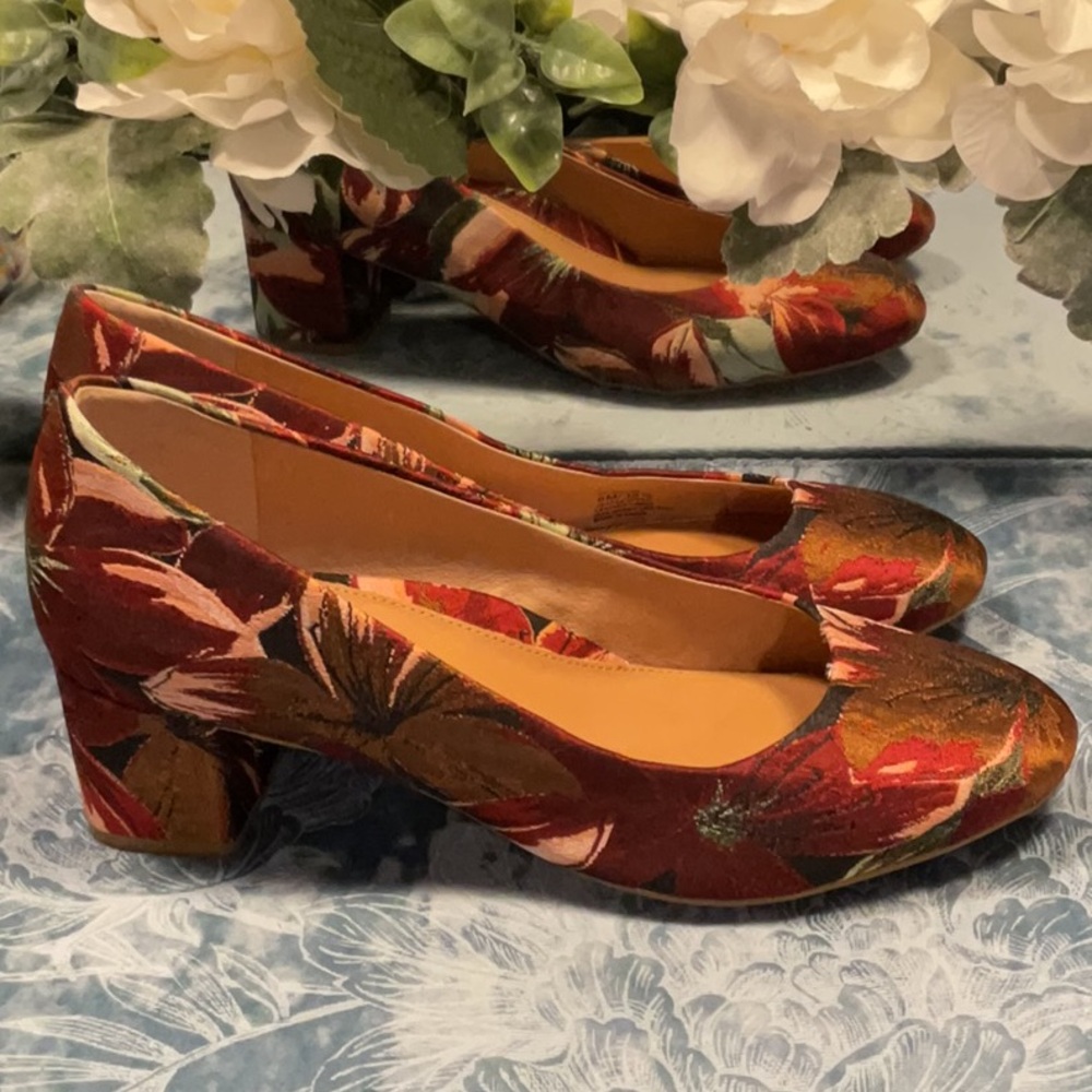 Corso Como Floral Brocade Heels